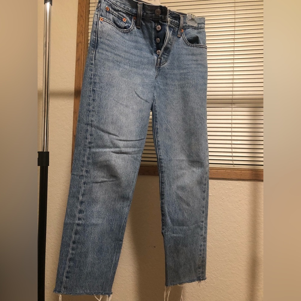 Levi’s wedgie jeans size 24